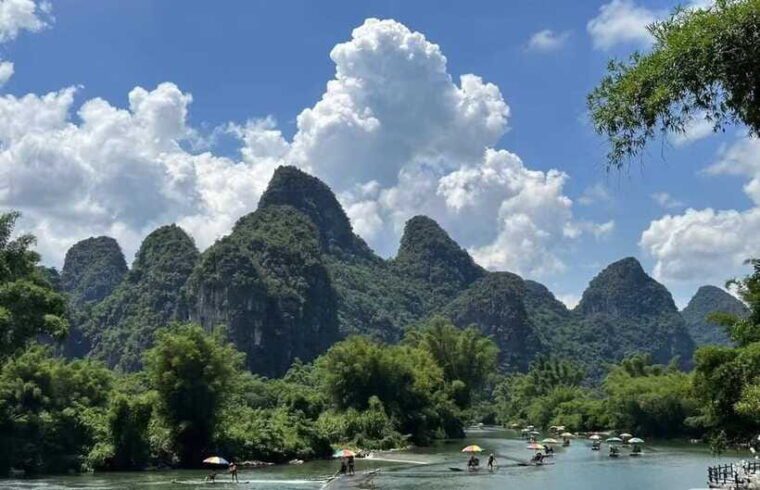 2-day-guilin-yangshuo-4-star-cruise-caves-landscapes