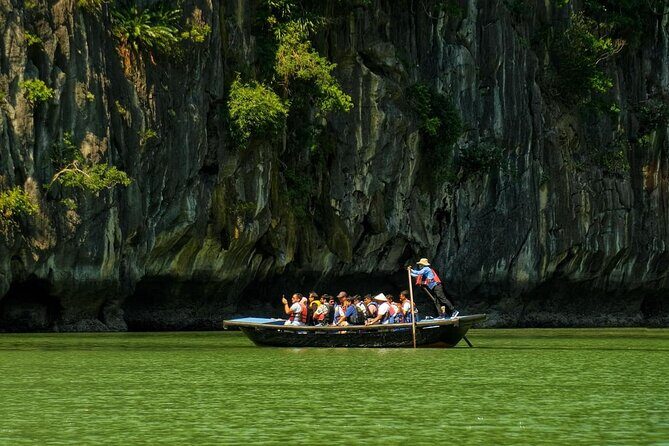 2-Day Halong Bay Getaway with Royal Palace Cruise from Hanoi - Exploring the Itinerary