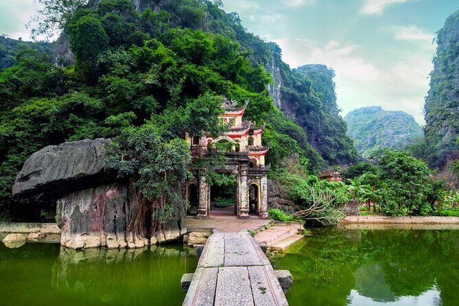 2-Day Halong Bay Tou & Ninh binh Tour With Transfer - Day 1: From Hanoi to Ha Long Bay