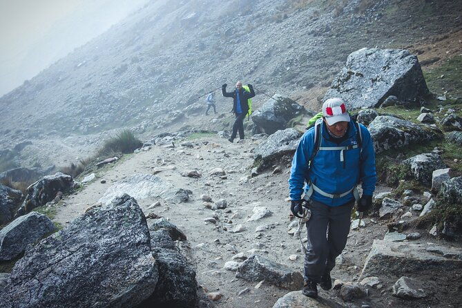 2-day-hike-rainbow-mountain-from-cusco-with-exclusive-camp