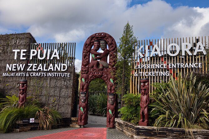 2-Day Hobbiton, Rotorua, Waitomo Caves Tour from Auckland with Accommodation - Who Is This Tour Best For?