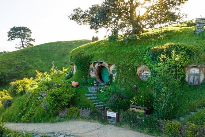 2 Day Hobbiton Waitomo Caves Raglan Private Tour from Hamilton - Day Two: Coastlines, Waterfalls, and Surf Vibes