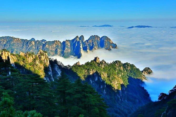 2-Day Huangshan Private Tour: Yellow Mountain and Xidi Ancient Village - Key Points