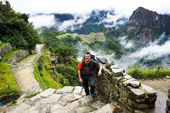 2-day-inca-trail-hike-to-machu-picchu