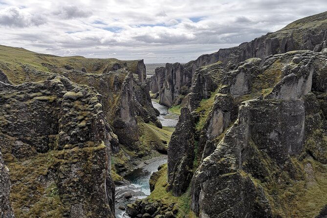 2-day-jokulsarlon-tour-with-glacier-hike-south-coast-waterfalls