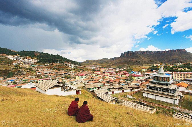 2-Day Lanzhou Private Trip to Bingling Temple and Labrang Monastery - Accommodation and Meals