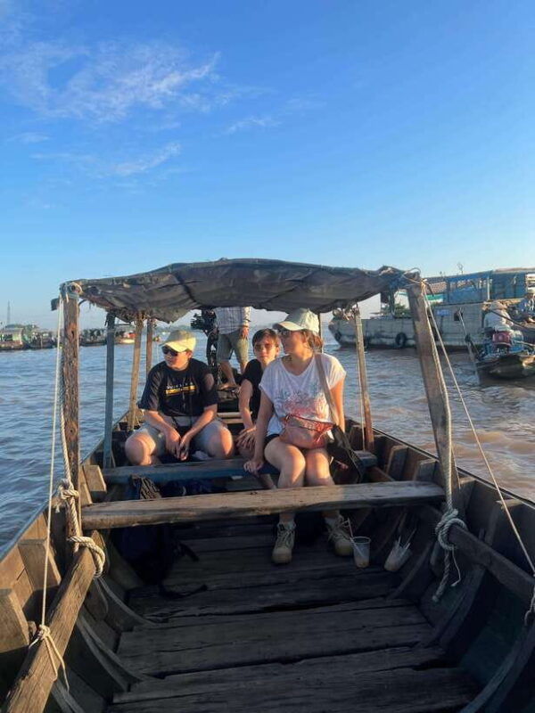 2-day-mekong-delta-private-tour-vinh-long-can-tho-sa-dec