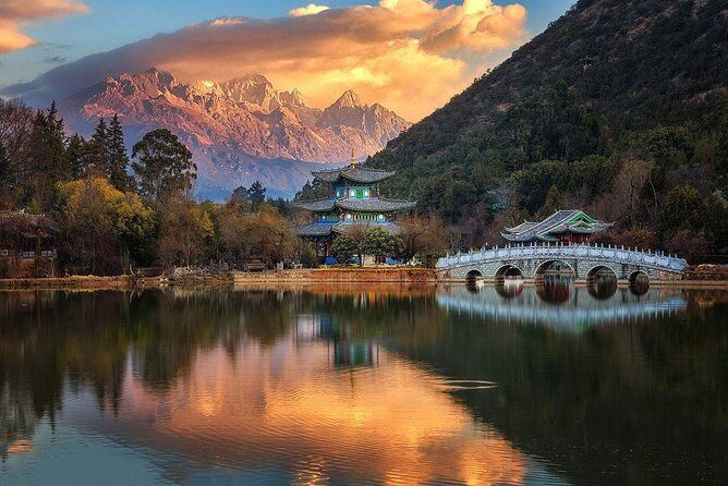 2-Day Private Lijiang Highlights Tour: Old Town, Snow Mountain, Show and More - Key Points