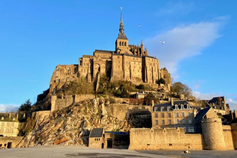 2-day-private-mont-saint-michel-normandy-3-loire-castles