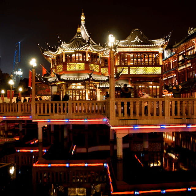 2-day-private-shanghai-skyline-to-watertown-suzhou-garden