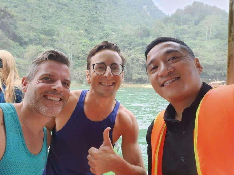 2-day-private-tour-ban-gioc-waterfall-and-nguom-ngao-cave