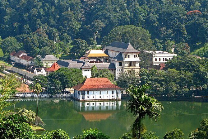 2 Day Private Tour of Kandy, Sigiriya & Dambulla - All Inclusive - Key Points