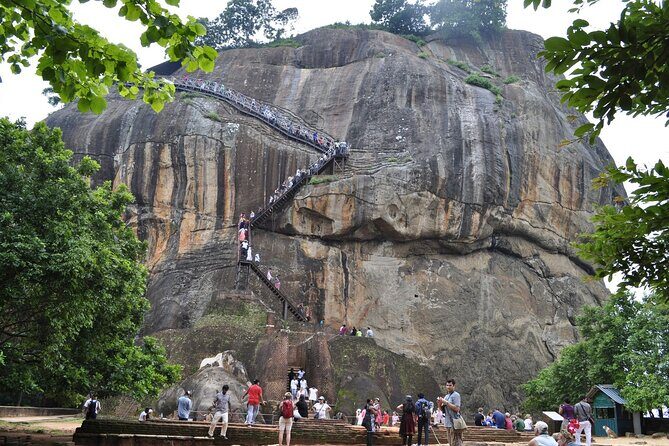 2 Day Private Tour of Kandy, Sigiriya & Dambulla - All Inclusive - Who Is This Tour For?
