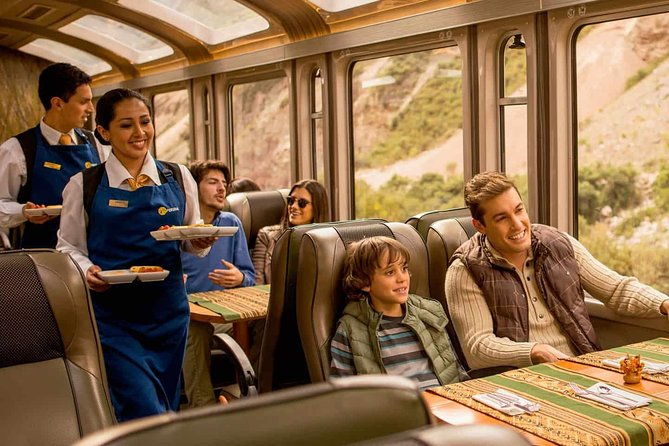 2-day-private-tour-sacred-valley-and-machu-picchu-by-train-2