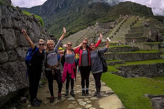 2-day-private-trek-camping-in-rainbow-mountain-llamachimpana