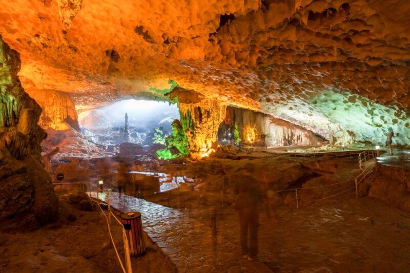 2-day-royal-palace-ha-long-bay-ti-top-island-cruise