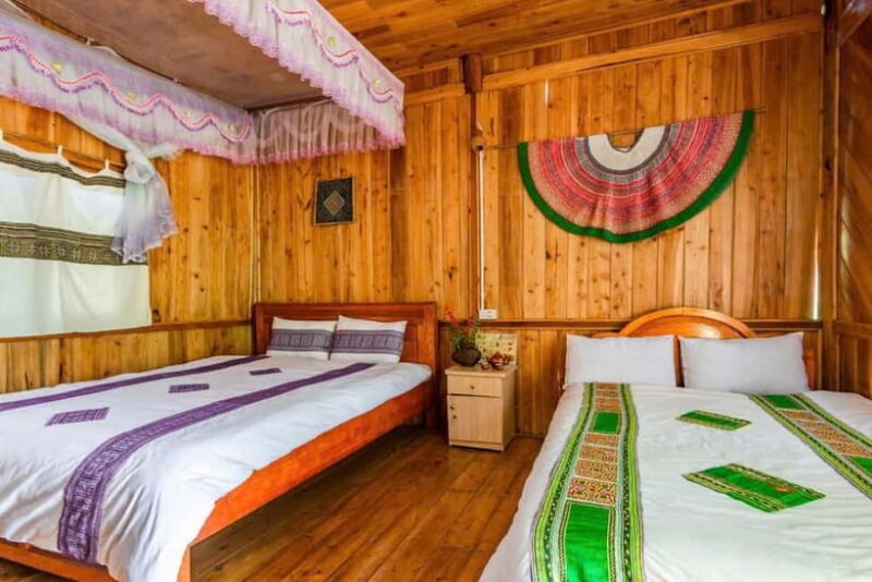 2-Day Sa Pa Ethnic Homestay Tour & Trek with Limousine Bus - Group Size and Guides: Small Groups with Knowledgeable Guides  