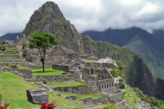2-day-sacred-valley-and-machu-picchu-tour-from-cusco-by-train
