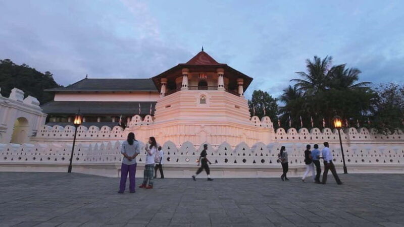 2-day-scenic-tour-from-kandy-to-ramboda-nuwara-eliya