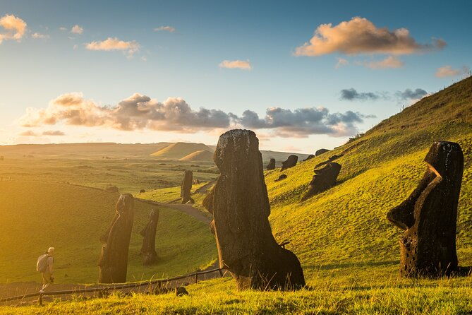 2-day-small-group-tour-in-moai-monuments-and-historic-pathways