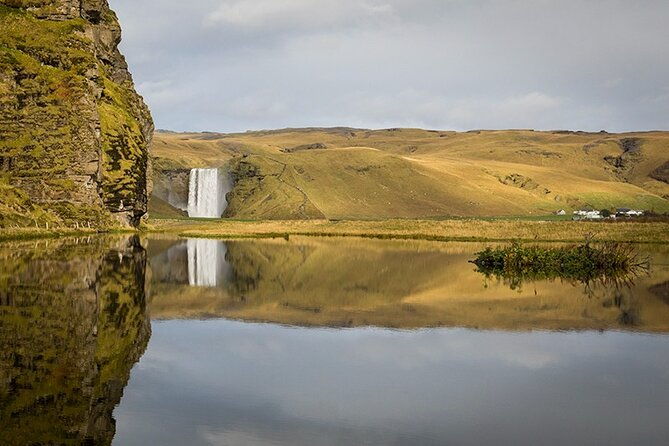 2-day-south-coast-waterfalls-jokulsarlon-glacier-lagoon-and-hike-from-reykjavik