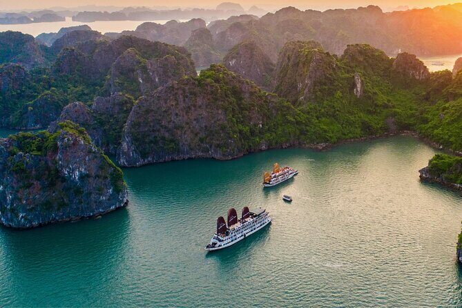 2-day Spectacular Victory Cruise at Halong Bay - Detailed Review of the Victory Cruise Experience