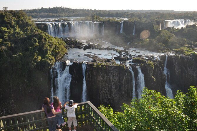 2-day-tour-both-sides-of-cataratas-brasil-and-argentina