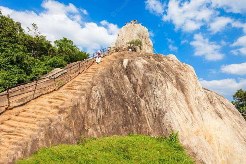 2-day-tour-from-kandy-sigiriya-polannaruwa-and-anuradhapura