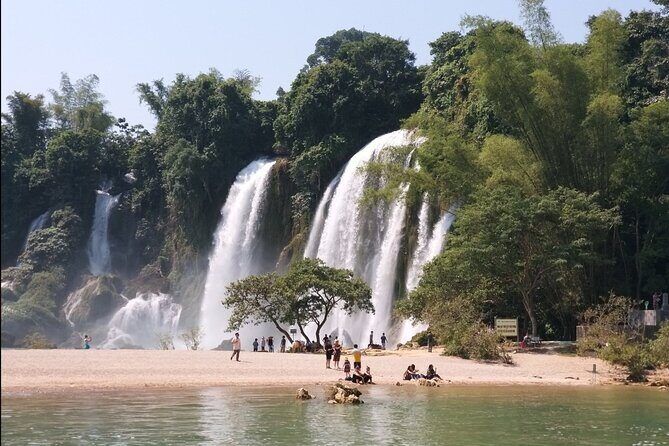 2 Day Tour in Ban Gioc Waterfalls from Hanoi - First Stop: Dong Khe and Local Life