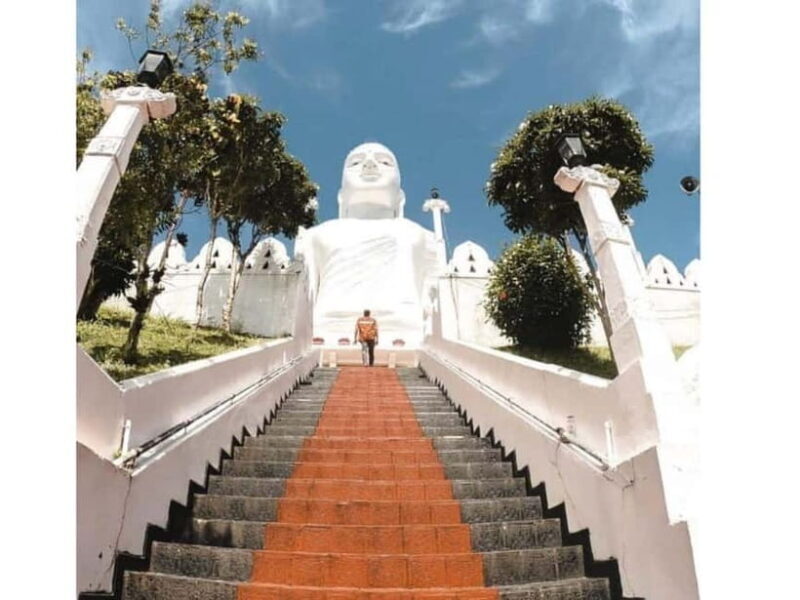 2 Day Tour: Kandy, Ambuluwawa and Sigiriya - Key Points