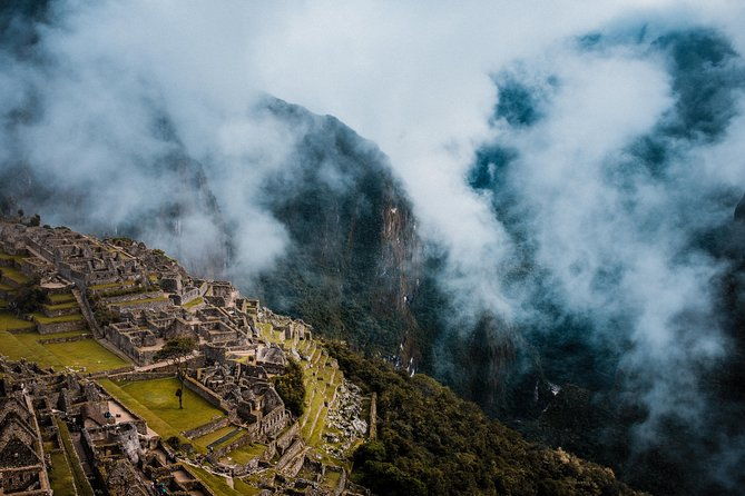 2-day-tour-sacred-valley-and-machu-picchu-by-train