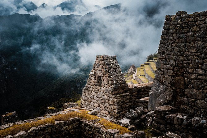 2-day-tour-sacred-valley-and-machu-picchu-by-train