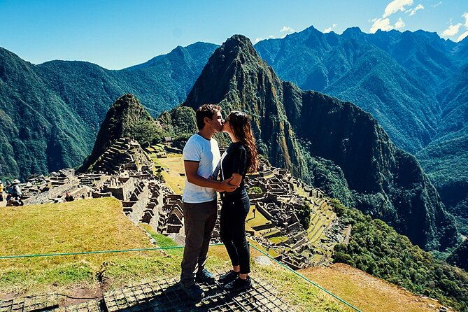 2-day-tour-to-machu-picchu-and-rainbow-mountain-cusco