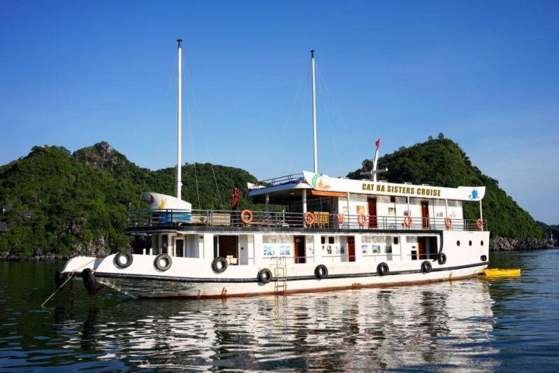 2-day-traditional-cruise-to-lan-ha-bay-cat-ba-island