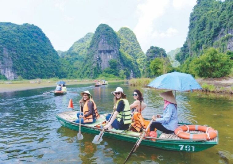 2-day-trang-an-bai-dinh-mua-cave-ha-long-bay-cruise