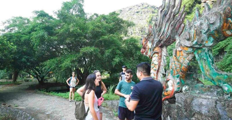 2-day-trang-an-mua-cave-cycling-with-bungalow-stay