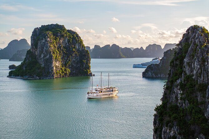 2-Day Treasure Junk Cruise: Hidden Gems of Bai Tu Long Bay - Key Points