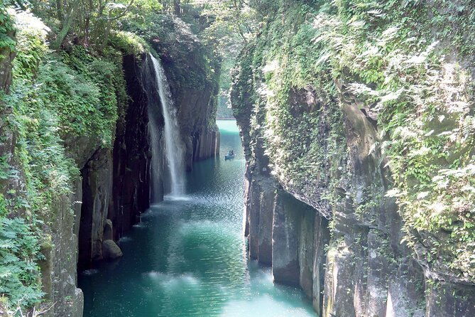 2-day-trips-bus-takachiho-and-beppu-yufuin-kokonoe-from-fukuoka