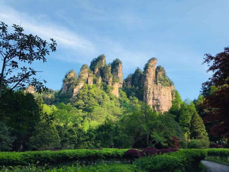 2-day-zhangjiajie-tour-including-yuanjiajie-mountains