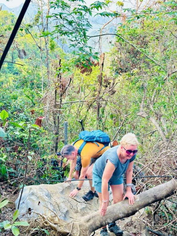 2-days-1-night-adventure-cat-ba-national-park-lan-ha-bay