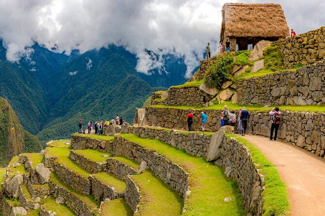 2-days-1-night-in-machu-picchu-with-tourist-train-and-entrance
