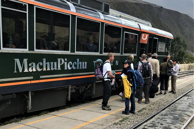 2-days-1-night-in-machu-picchu-with-tourist-train-and-entrance
