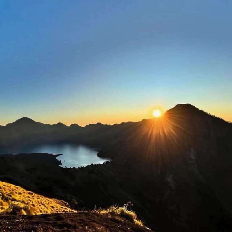 2-days-1-night-mount-rinjani-summit-senaru-sembalun