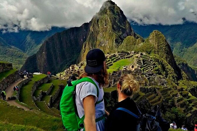 2-days-and-1-night-private-tour-in-machu-picchu-and-huayna-picchu