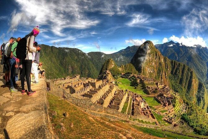 2-days-and-1-night-private-tour-in-machu-picchu-and-huayna-picchu