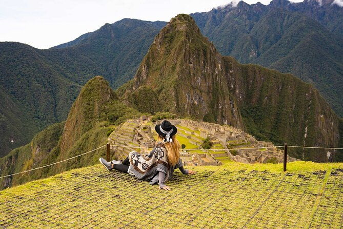 2-days-and-1-night-private-tour-in-machu-picchu-and-huayna-picchu
