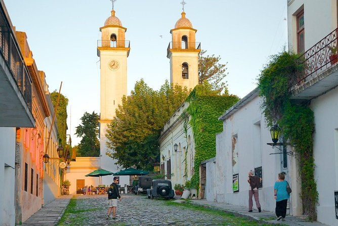 2-days-and-1-night-visiting-colonia-and-montevideo-2