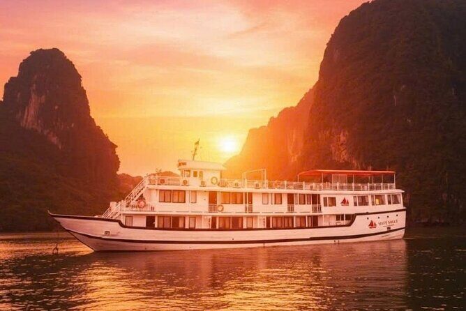 2 Days Bai Tu Long Bay Cruise with Kayaking and Cooking Class - Key Points