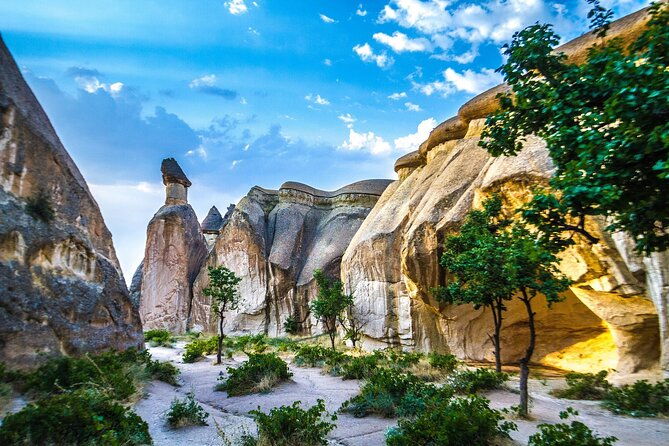 2-days-cappadocia-tour-car-guide-2