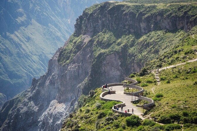 2-days-colca-canyon-tour-with-transfer-to-puno